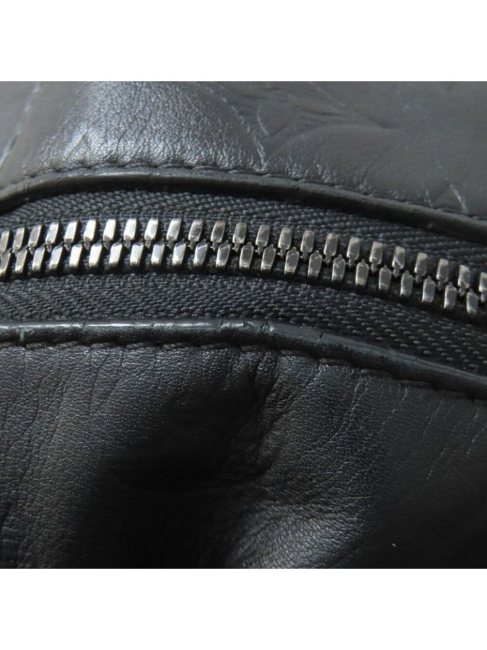 Louis Vuitton Discovery Backpack Monogram Shadow - Picture 15 of 15